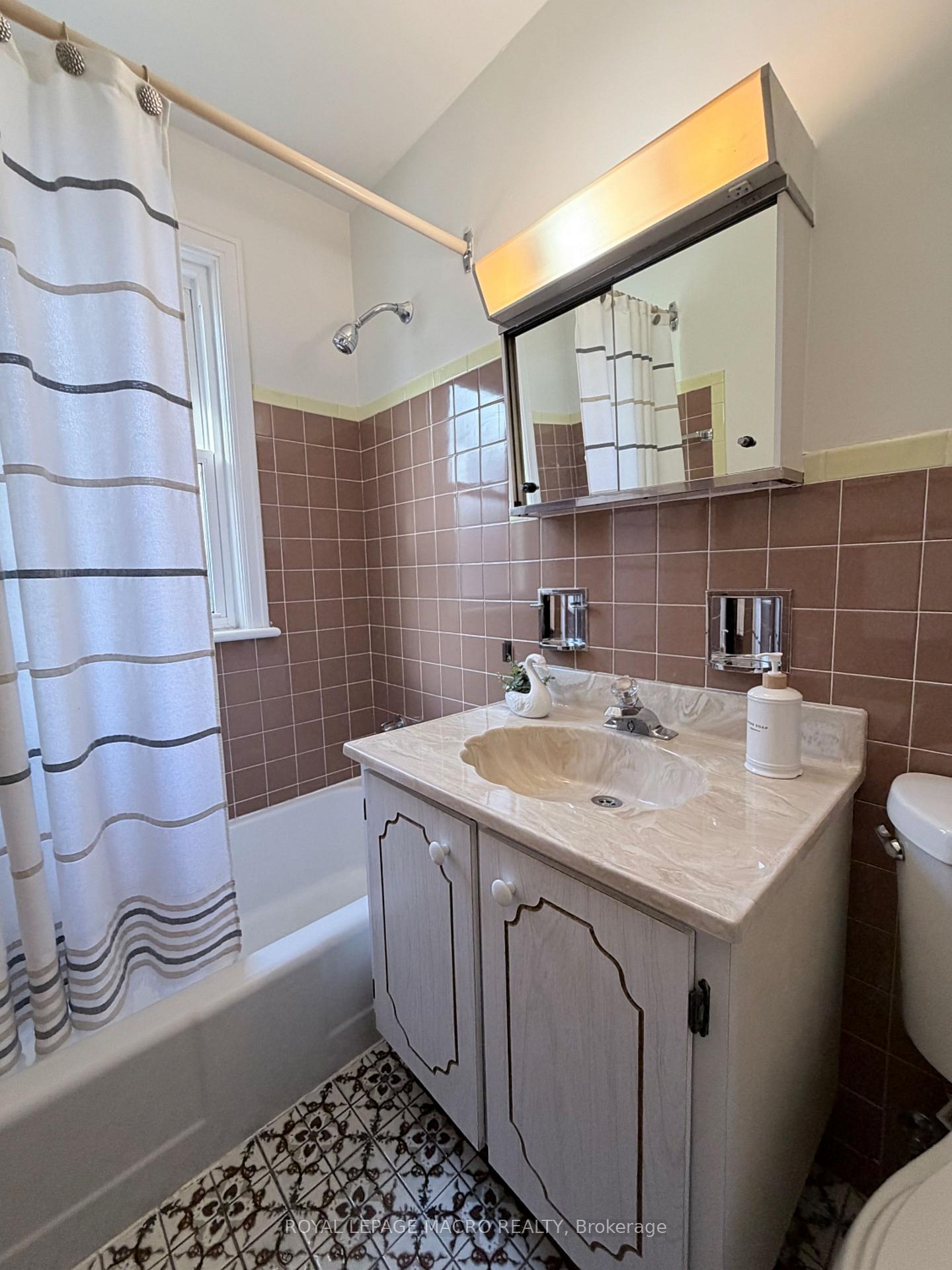 Photo 21 of 184 East 35th Street, Hamilton, Raleigh — HOMEH
