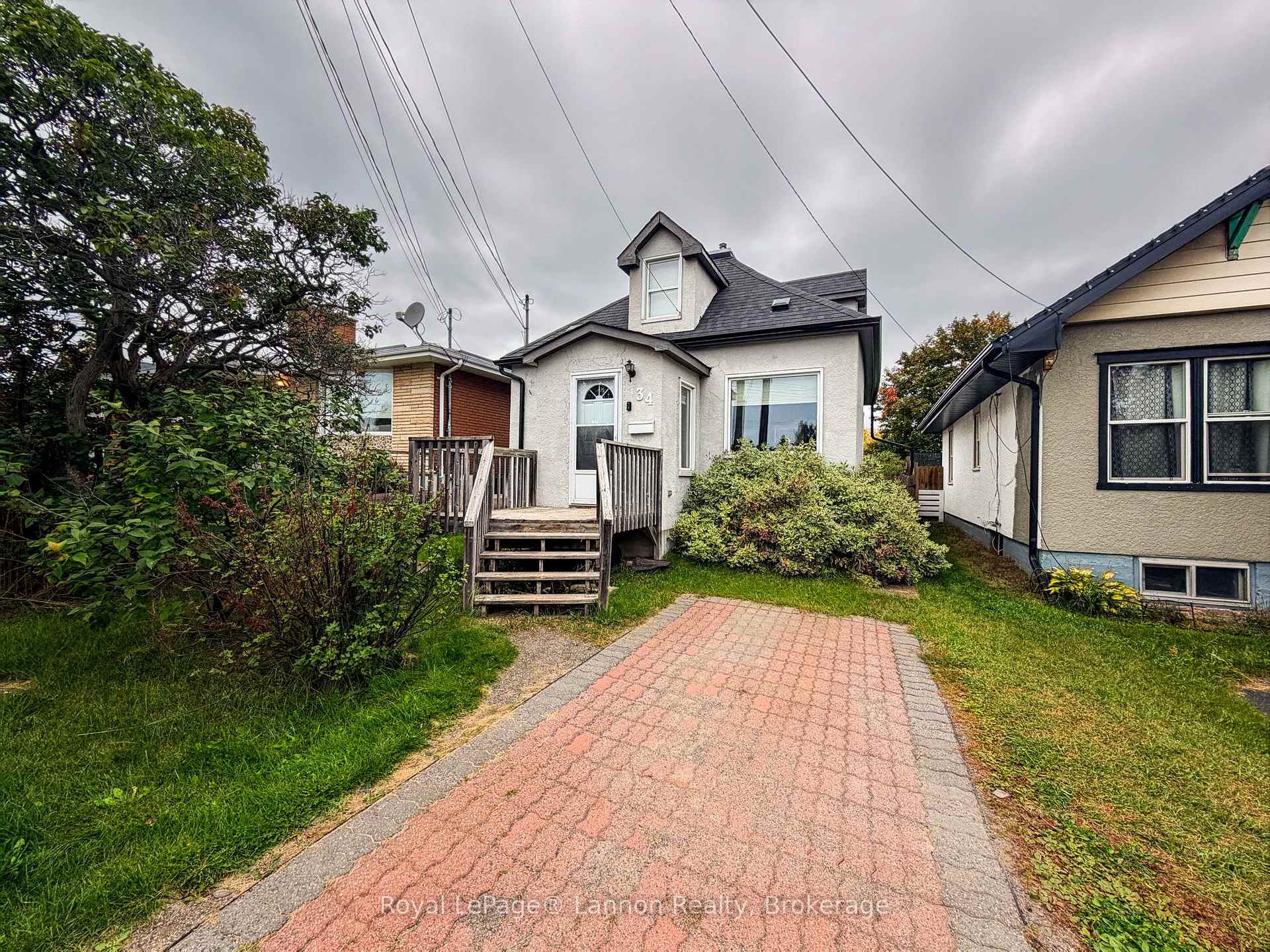 Photo of 34 Antonisen Avenue