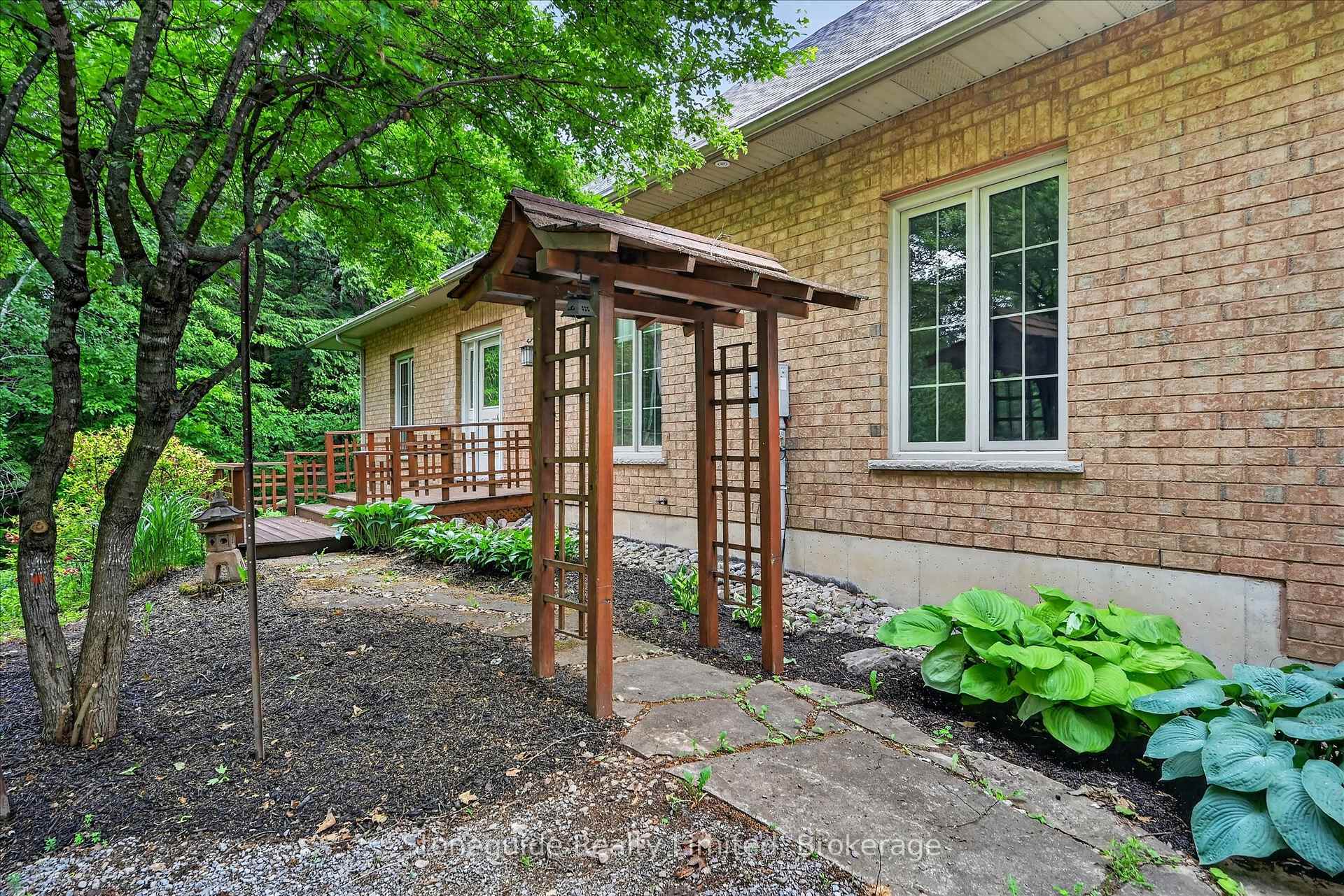 Photo 4 of 761 Cedarhurst Drive, Selwyn — HOMEH