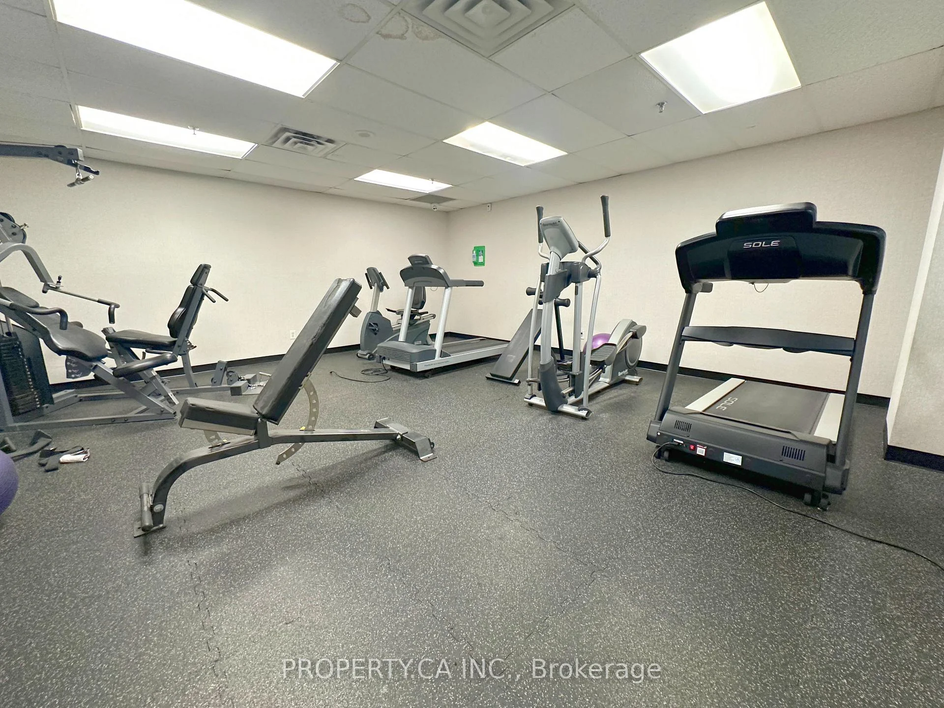 Photo 5 of Unit 701, 91 Townsgate Drive, Vaughan, Crestwood-Springfarm-Yorkhill — HOMEH