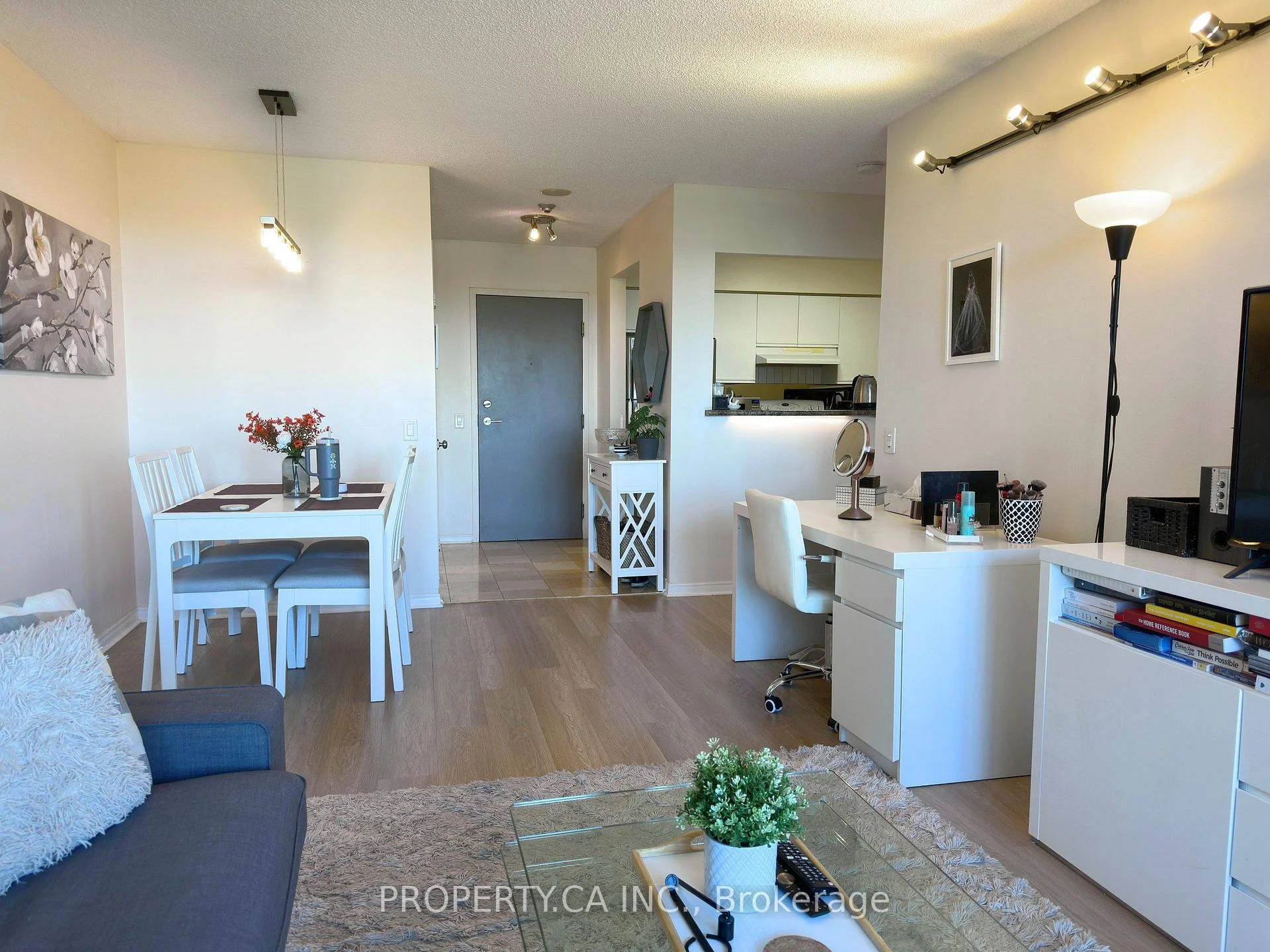 Photo 28 of Unit 701, 91 Townsgate Drive, Vaughan, Crestwood-Springfarm-Yorkhill — HOMEH