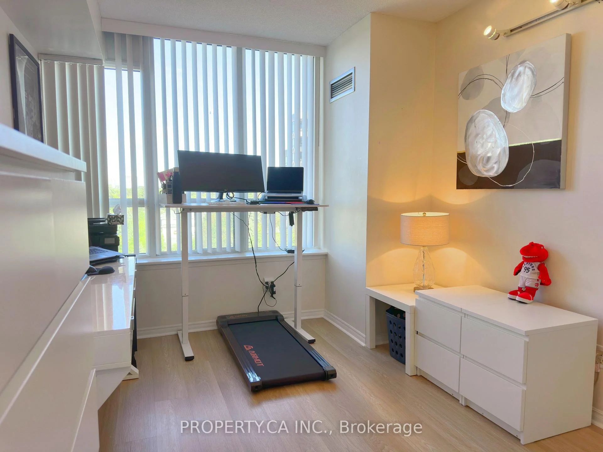 Photo 31 of Unit 701, 91 Townsgate Drive, Vaughan, Crestwood-Springfarm-Yorkhill — HOMEH