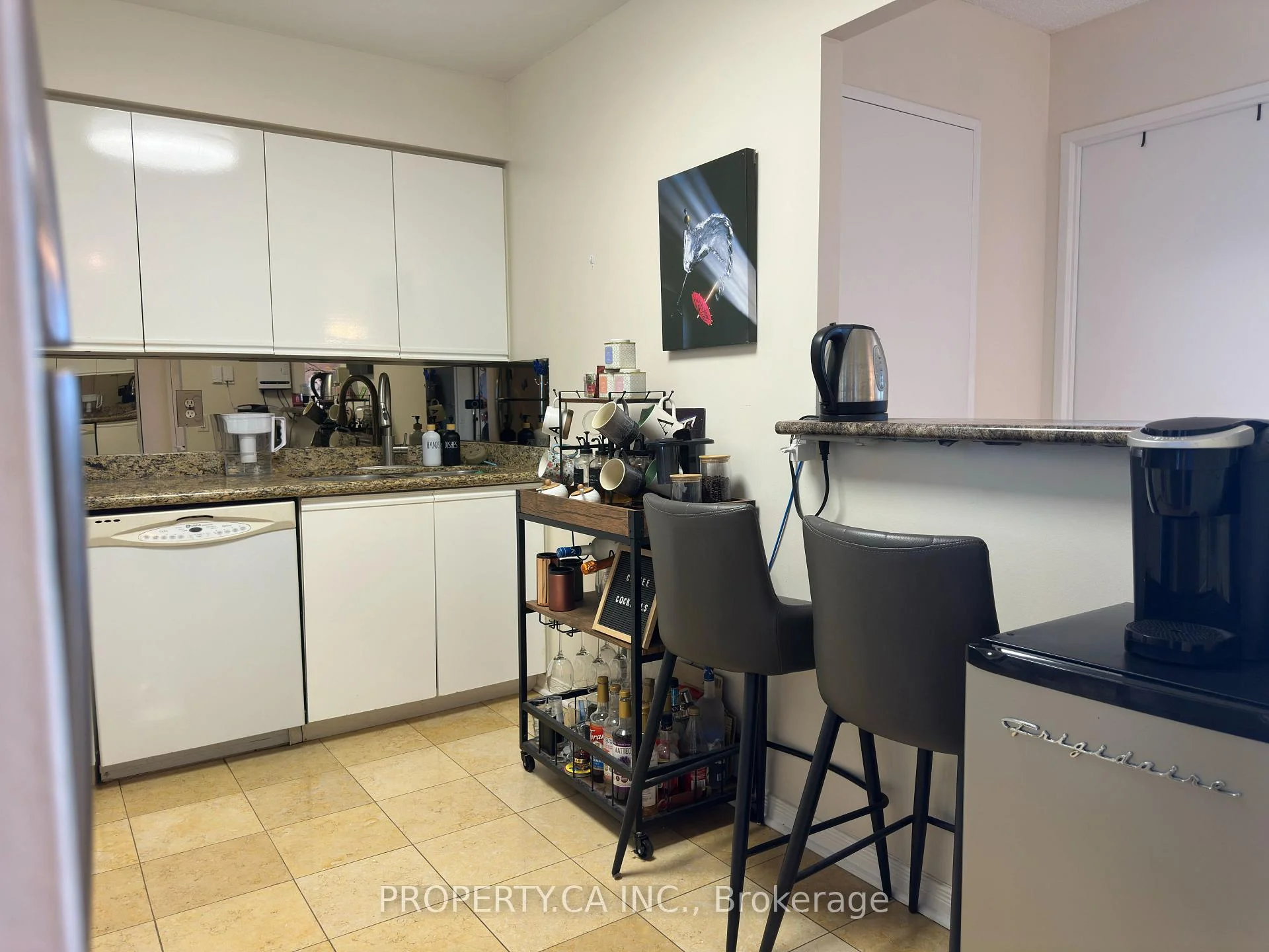 Photo 59 of Unit 701, 91 Townsgate Drive, Vaughan, Crestwood-Springfarm-Yorkhill — HOMEH