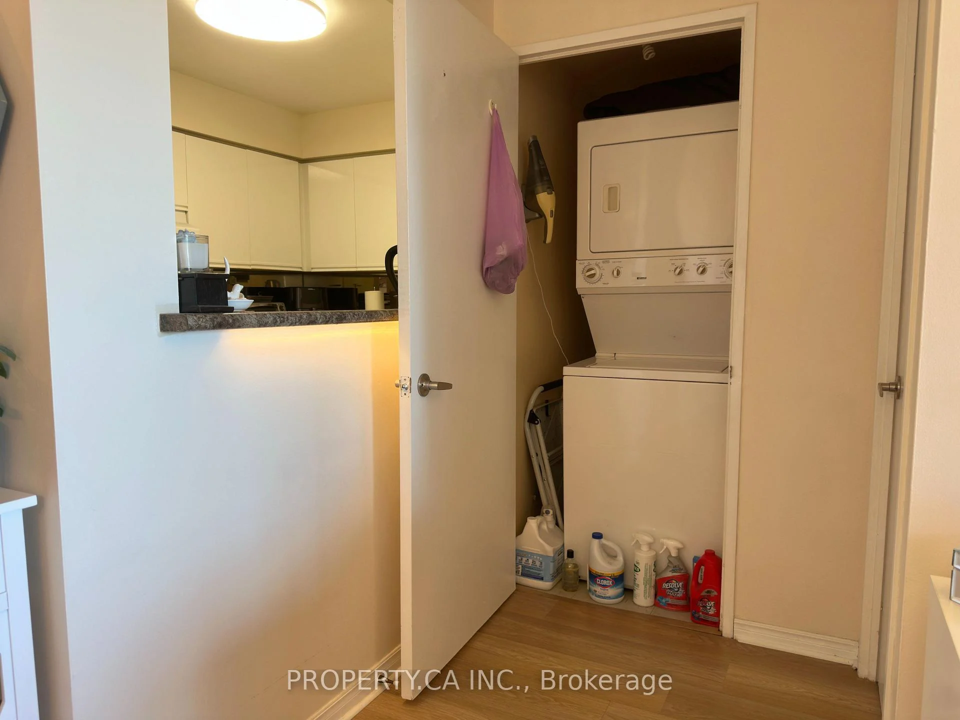 Photo 72 of Unit 701, 91 Townsgate Drive, Vaughan, Crestwood-Springfarm-Yorkhill — HOMEH