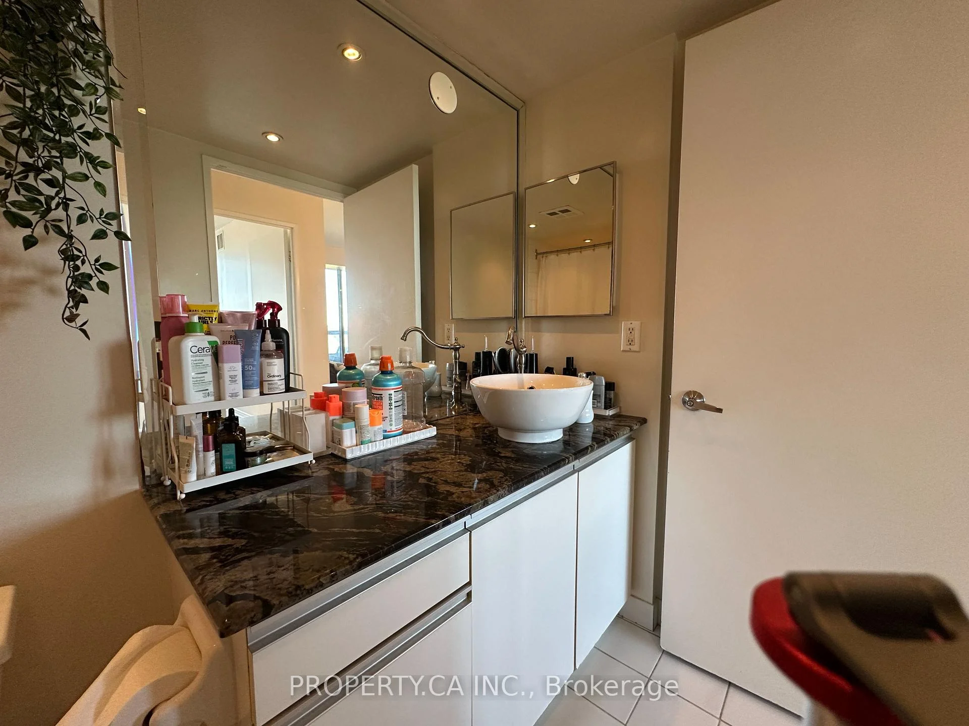 Photo 75 of Unit 701, 91 Townsgate Drive, Vaughan, Crestwood-Springfarm-Yorkhill — HOMEH