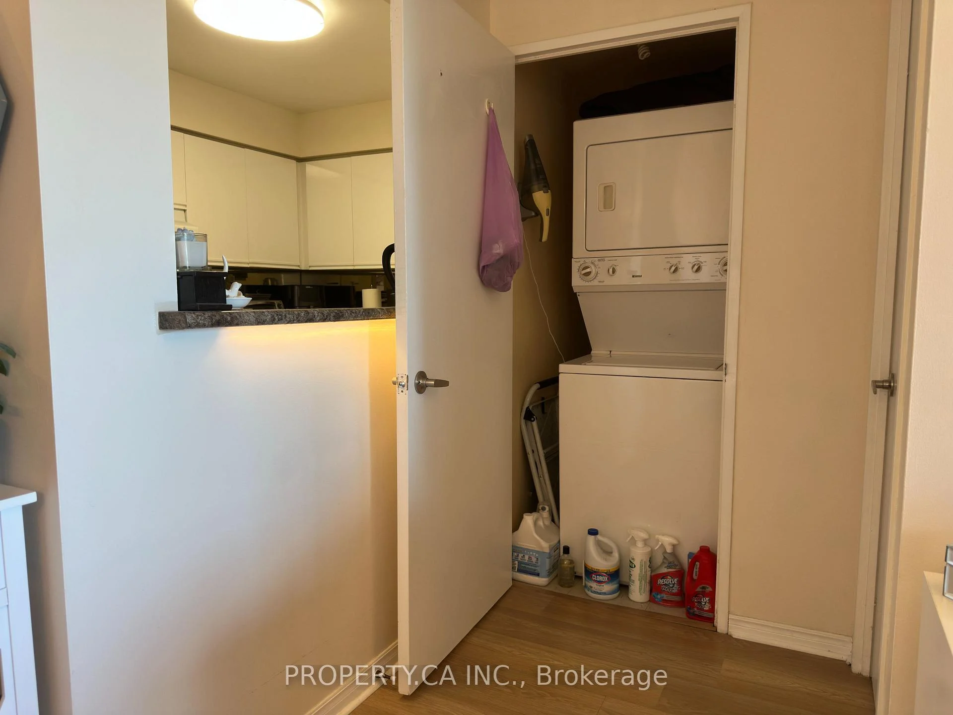 Photo 85 of Unit 701, 91 Townsgate Drive, Vaughan, Crestwood-Springfarm-Yorkhill — HOMEH