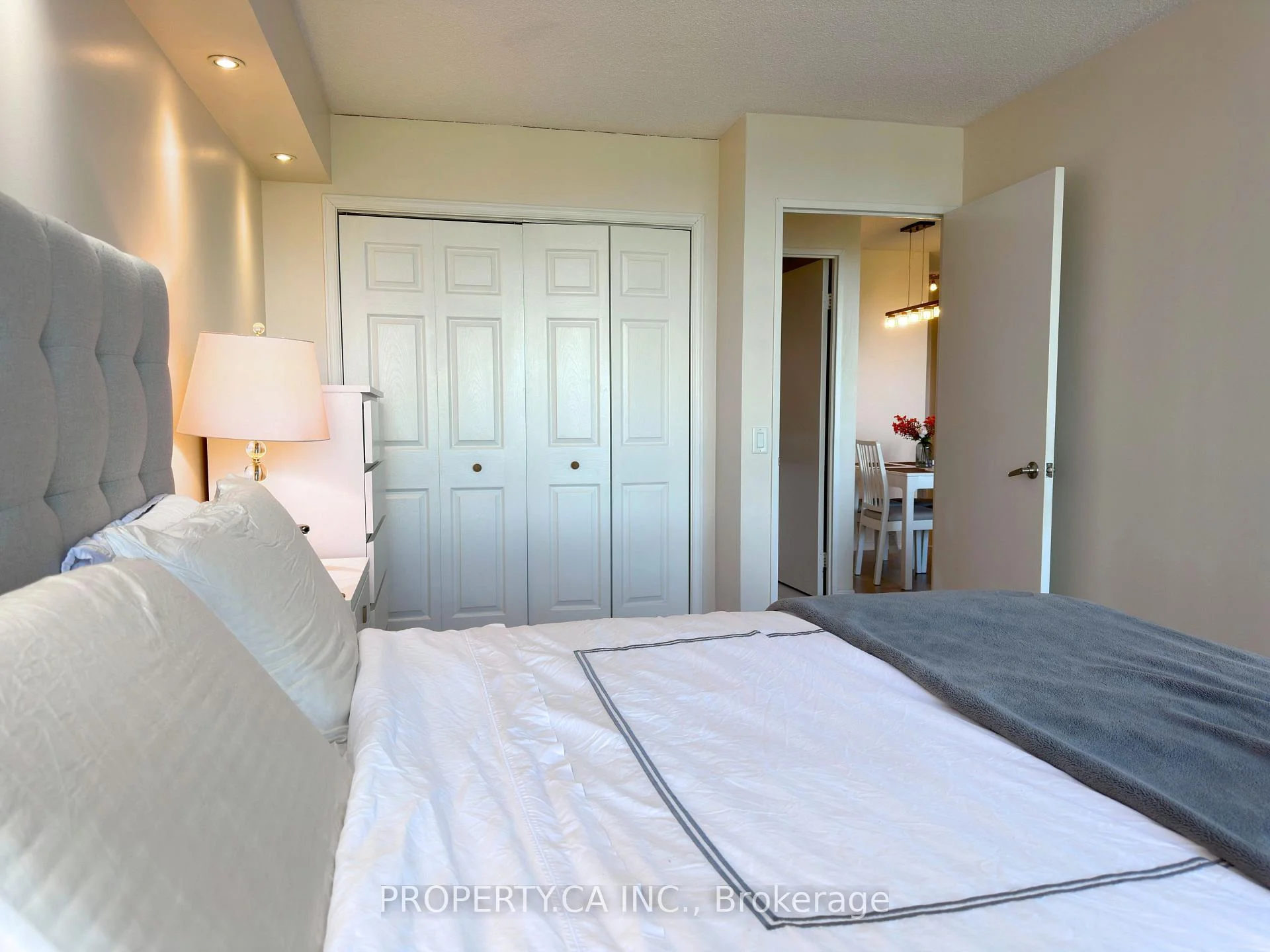 Photo 91 of Unit 701, 91 Townsgate Drive, Vaughan, Crestwood-Springfarm-Yorkhill — HOMEH