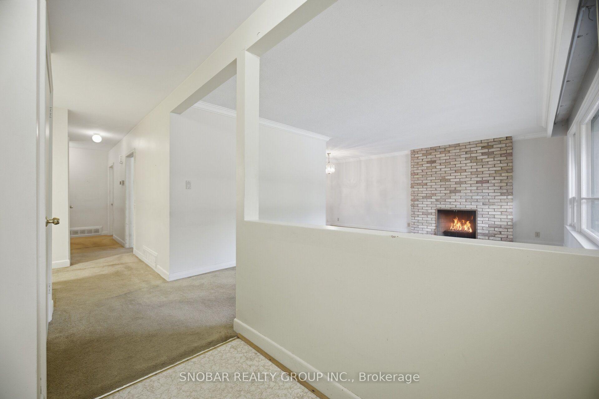 Photo 4 of 3018 O'hagan Drive, Mississauga, Erindale — HOMEH