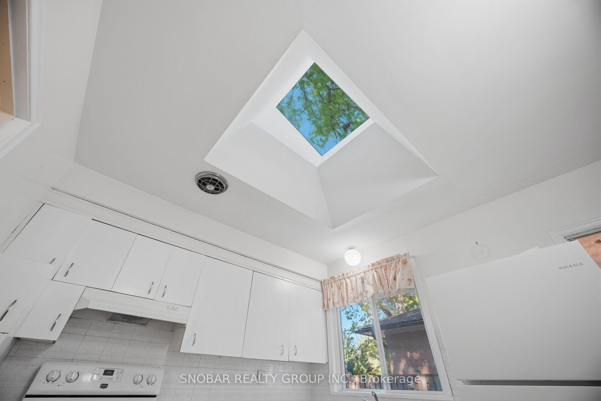Photo 11 of 3018 O'hagan Drive, Mississauga, Erindale — HOMEH