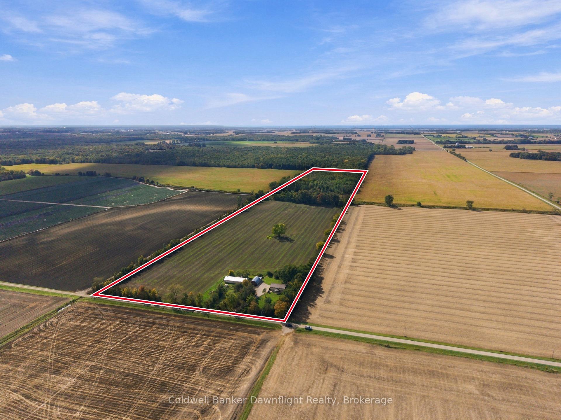 Photo 2 of 72231 Ausable Line, Bluewater, Hensall — HOMEH