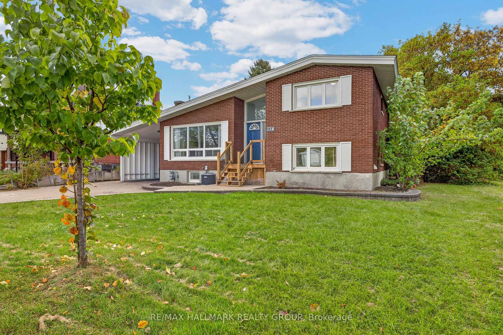 Photo 3 of 114 Meadowlands Drive W, Ottawa, Meadowlands/Crestview — HOMEH