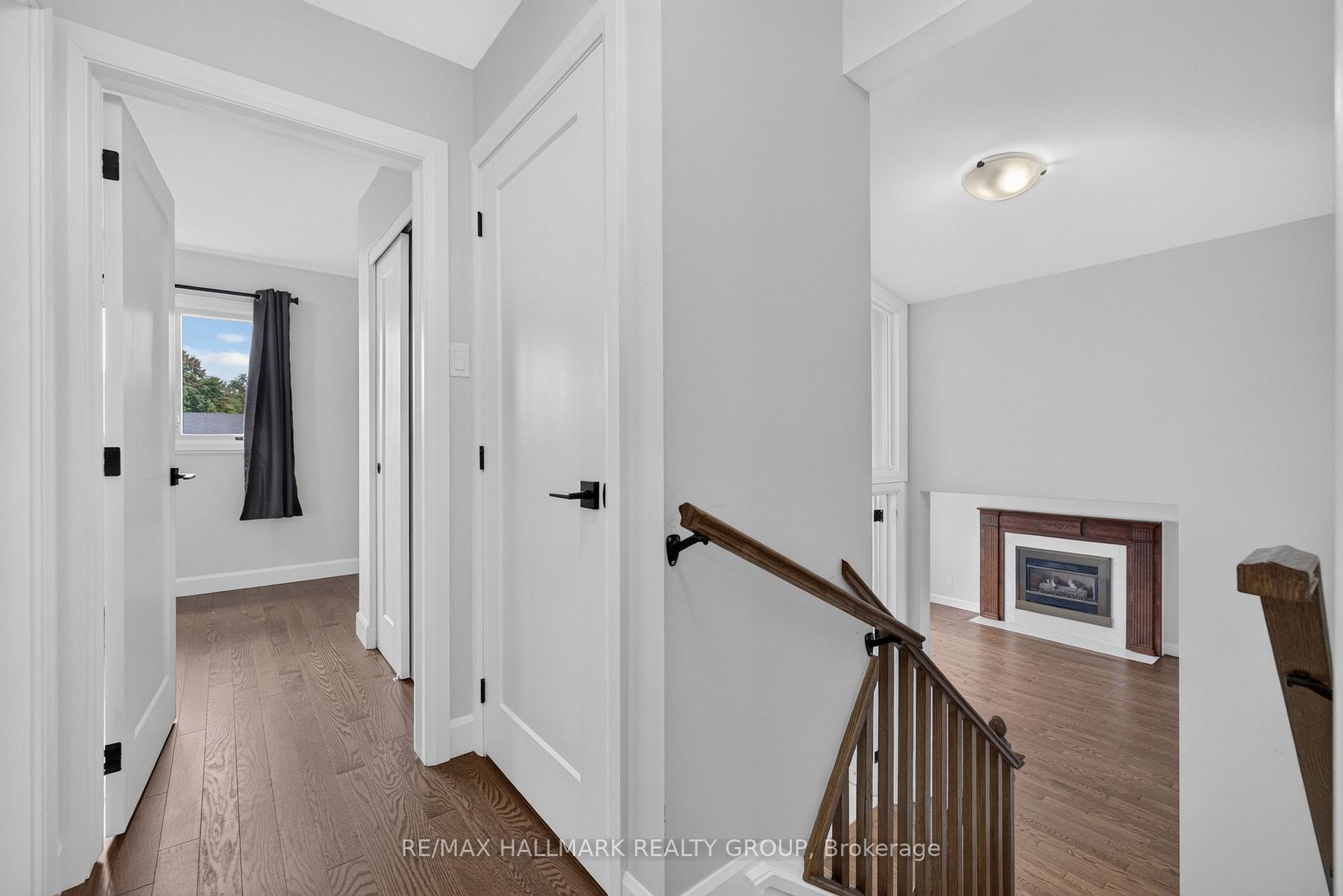 Photo 25 of 114 Meadowlands Drive W, Ottawa, Meadowlands/Crestview — HOMEH