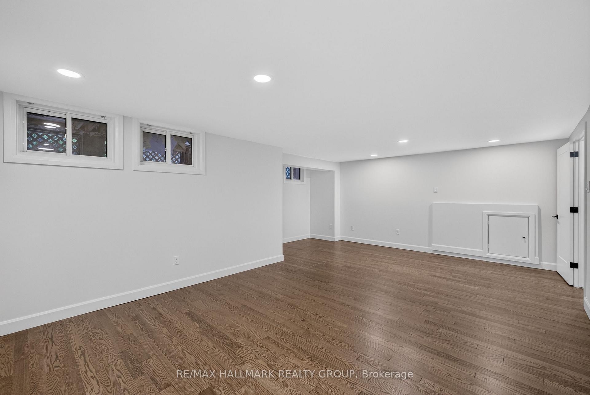 Photo 37 of 114 Meadowlands Drive W, Ottawa, Meadowlands/Crestview — HOMEH