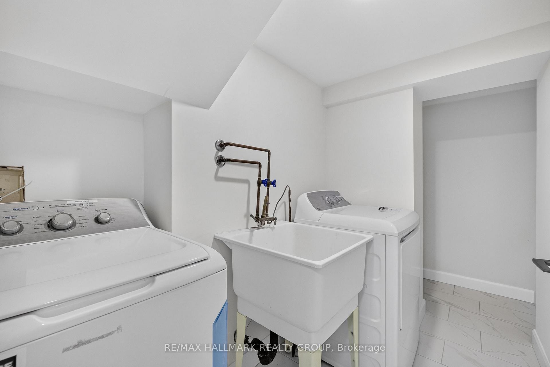 Photo 42 of 114 Meadowlands Drive W, Ottawa, Meadowlands/Crestview — HOMEH