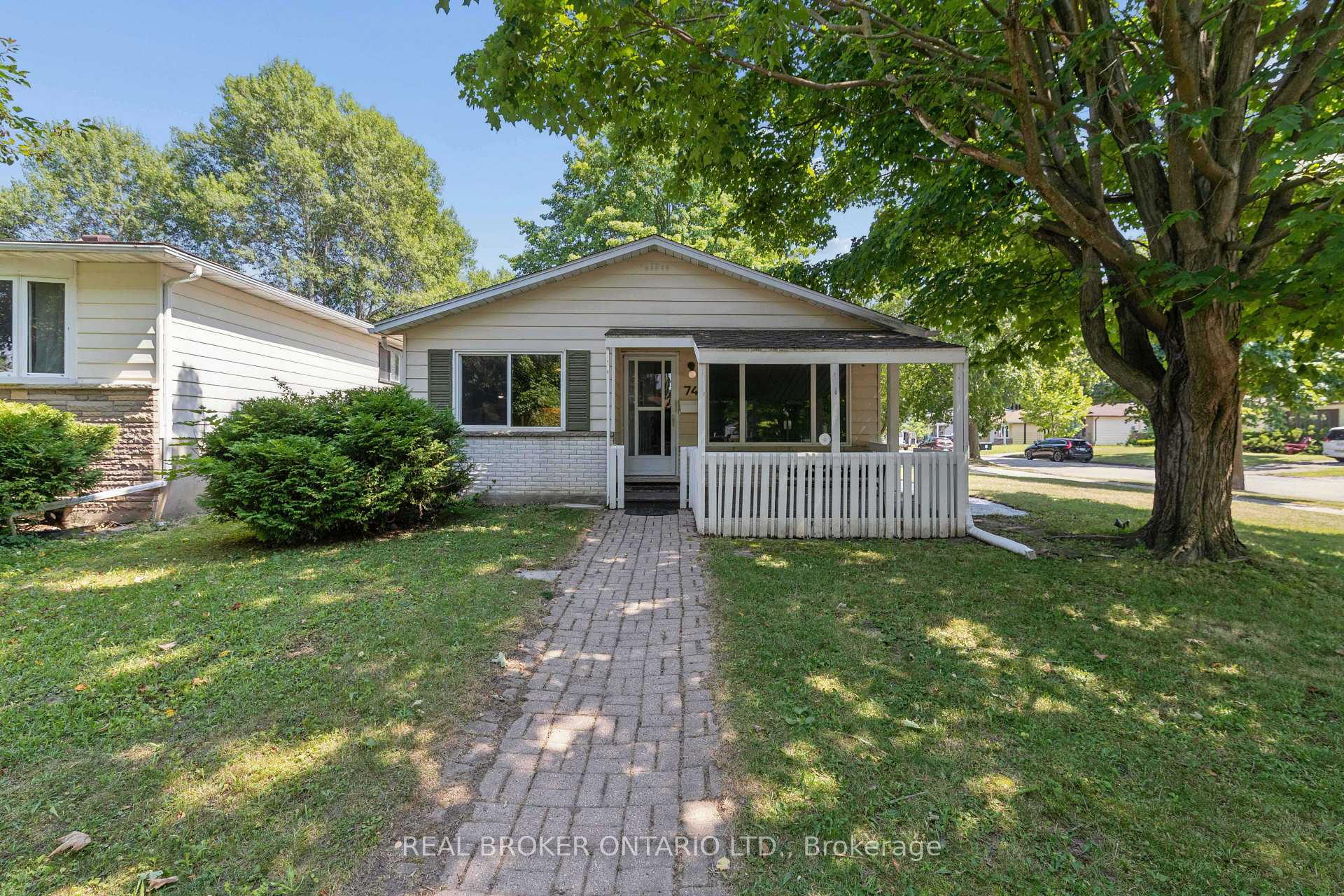 Photo of 74 Helene Crescent
