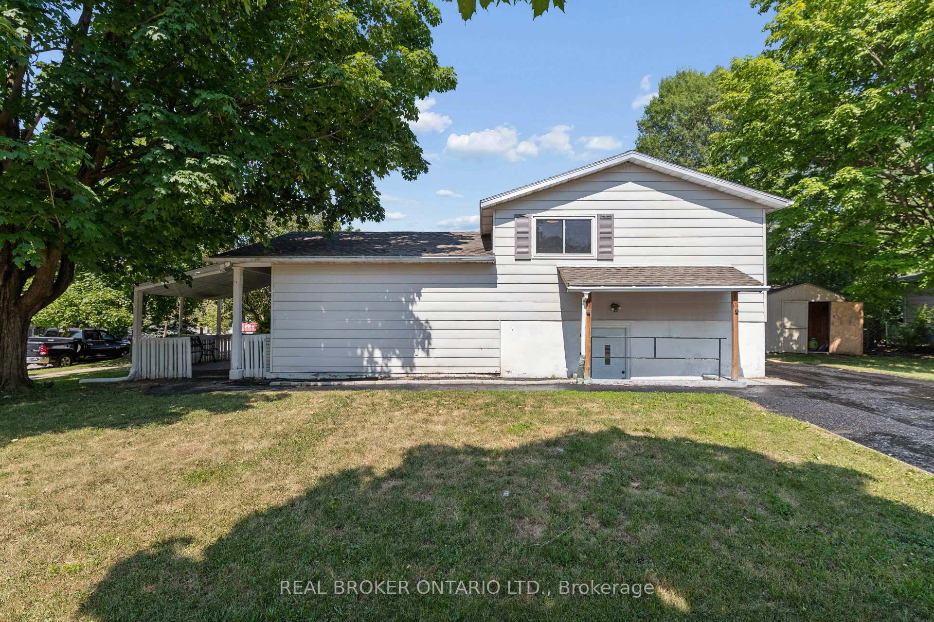 Photo 27 of 74 Helene Crescent, Waterloo, Beechwood — HOMEH