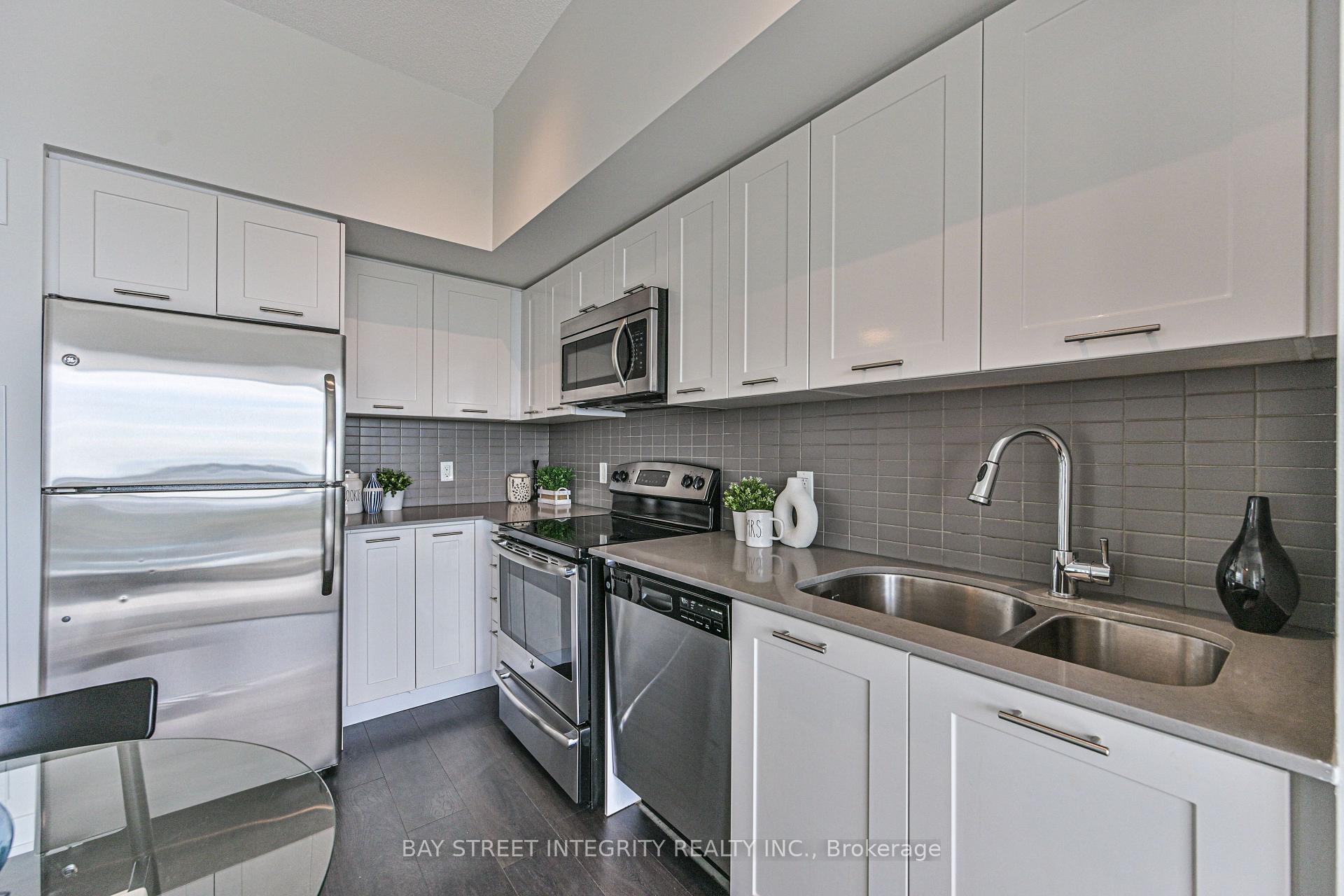 Photo 8 of Unit 4301, 2220 Lakeshore Boulevard W, Etobicoke, Mimico — HOMEH