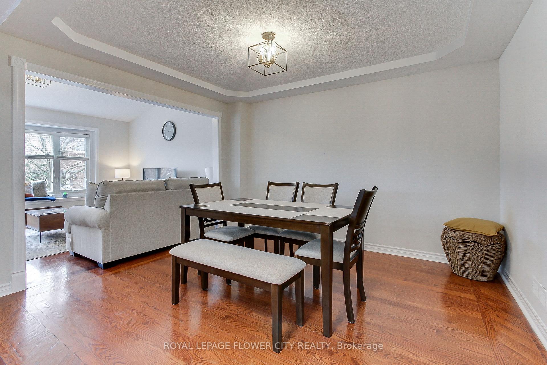 Photo 10 of 6692 Meteor Court, Mississauga, Lisgar — HOMEH