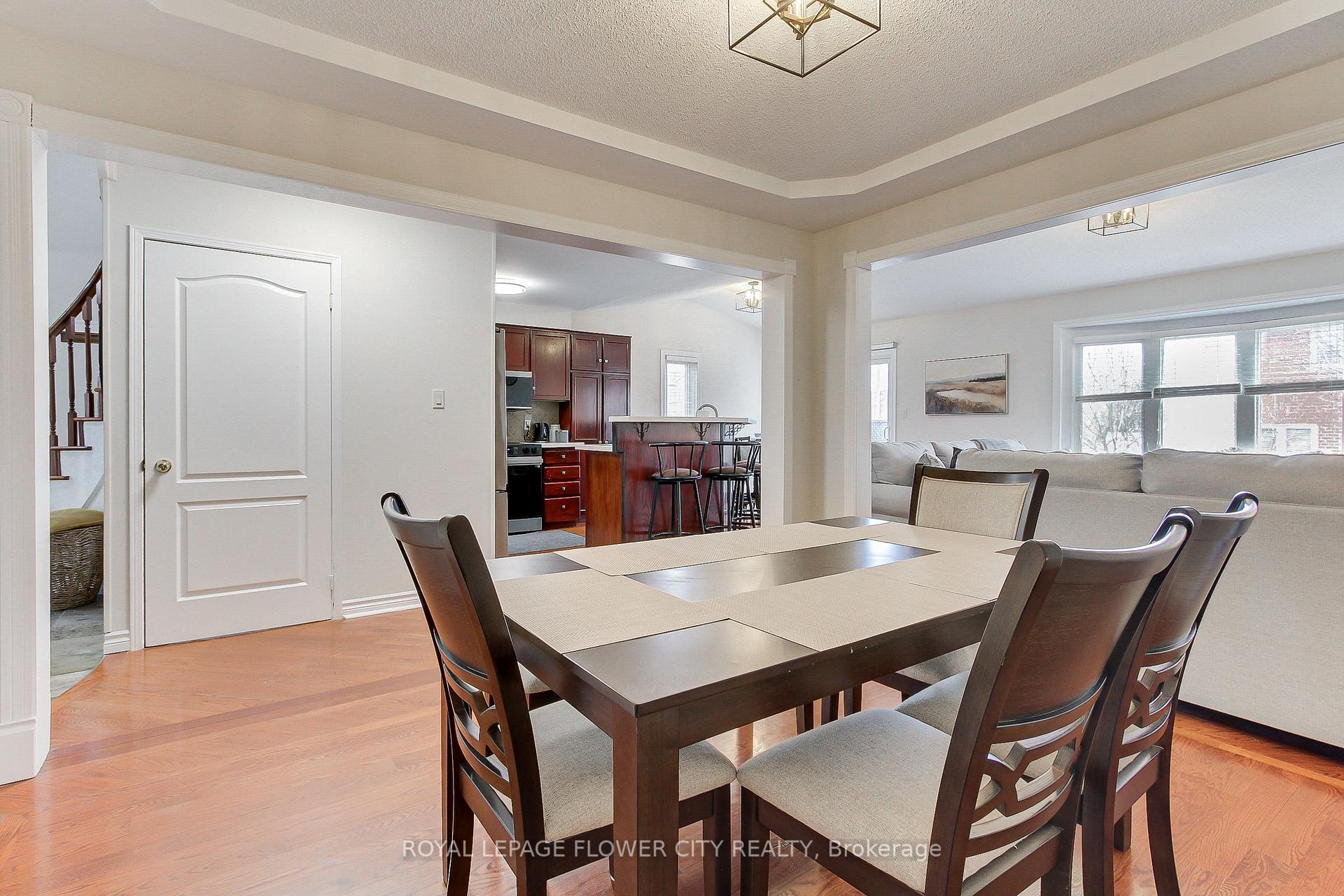 Photo 11 of 6692 Meteor Court, Mississauga, Lisgar — HOMEH