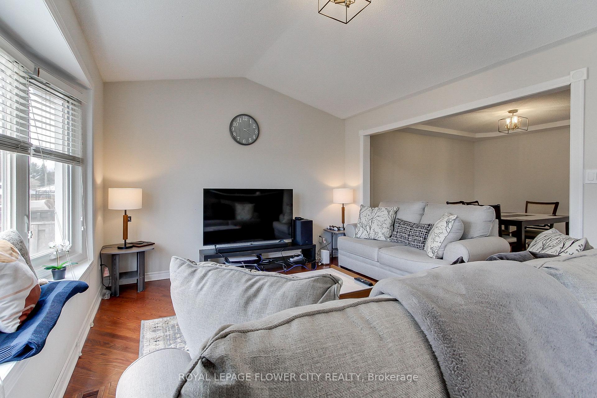 Photo 14 of 6692 Meteor Court, Mississauga, Lisgar — HOMEH