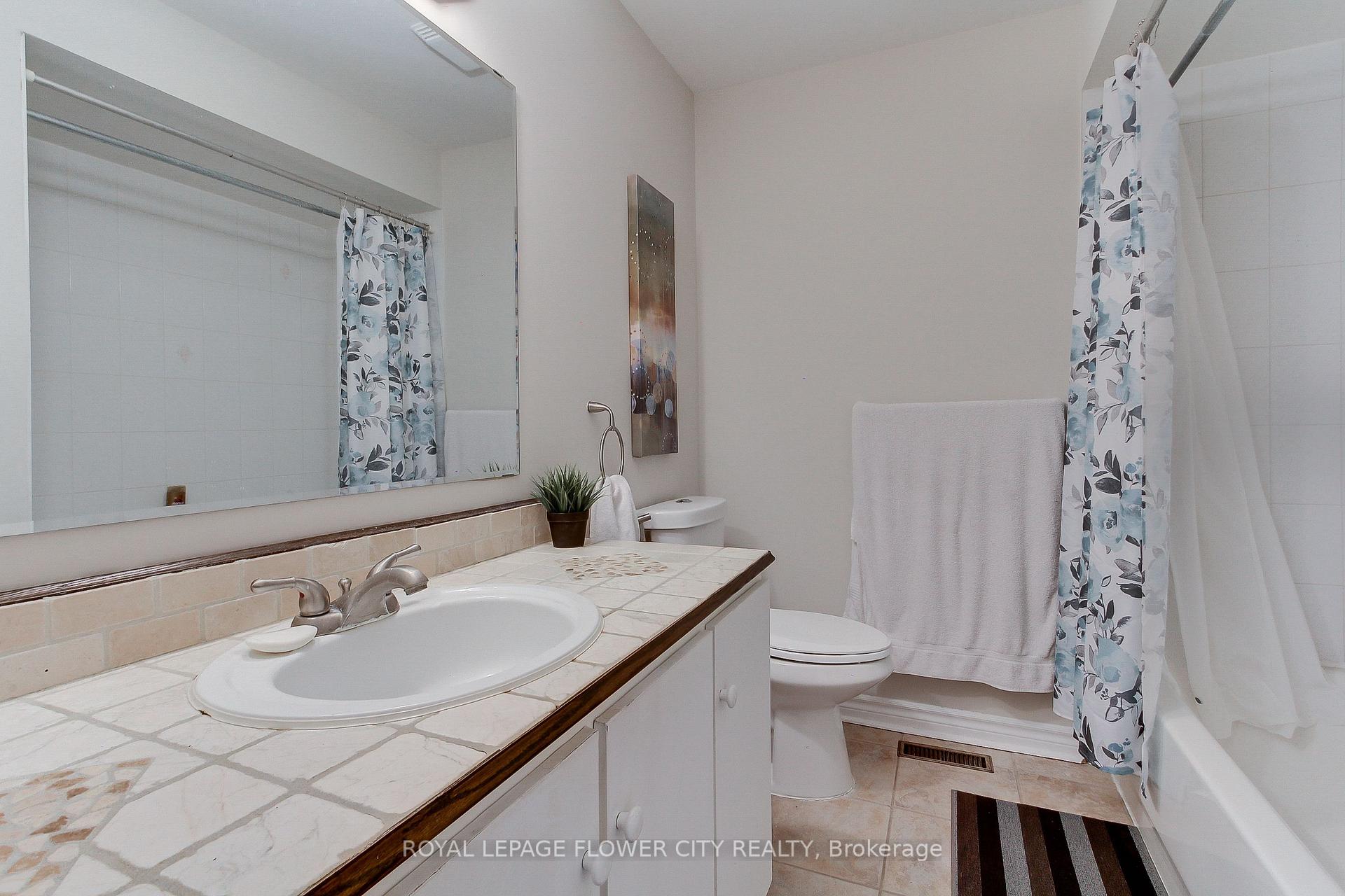 Photo 27 of 6692 Meteor Court, Mississauga, Lisgar — HOMEH