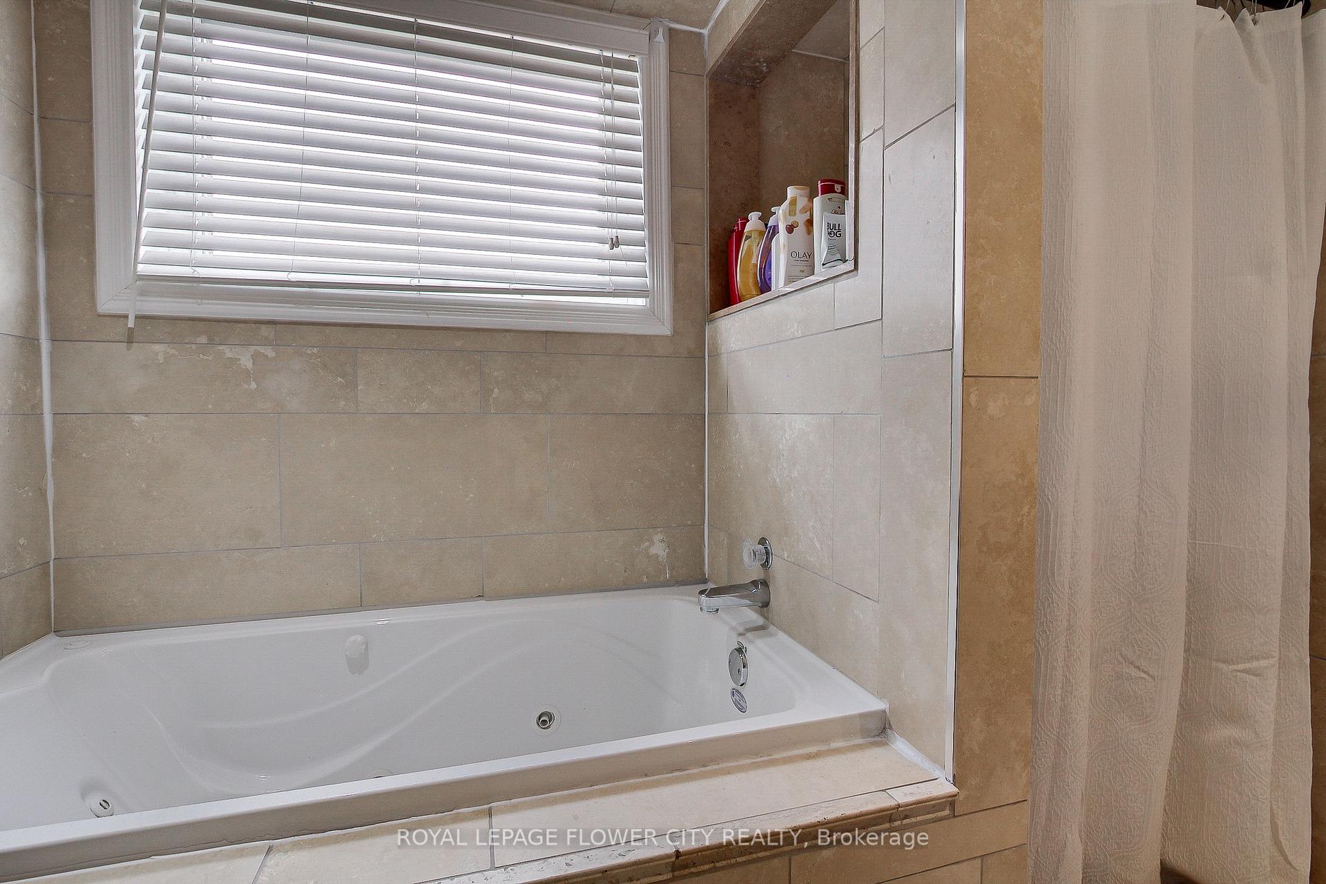 Photo 31 of 6692 Meteor Court, Mississauga, Lisgar — HOMEH