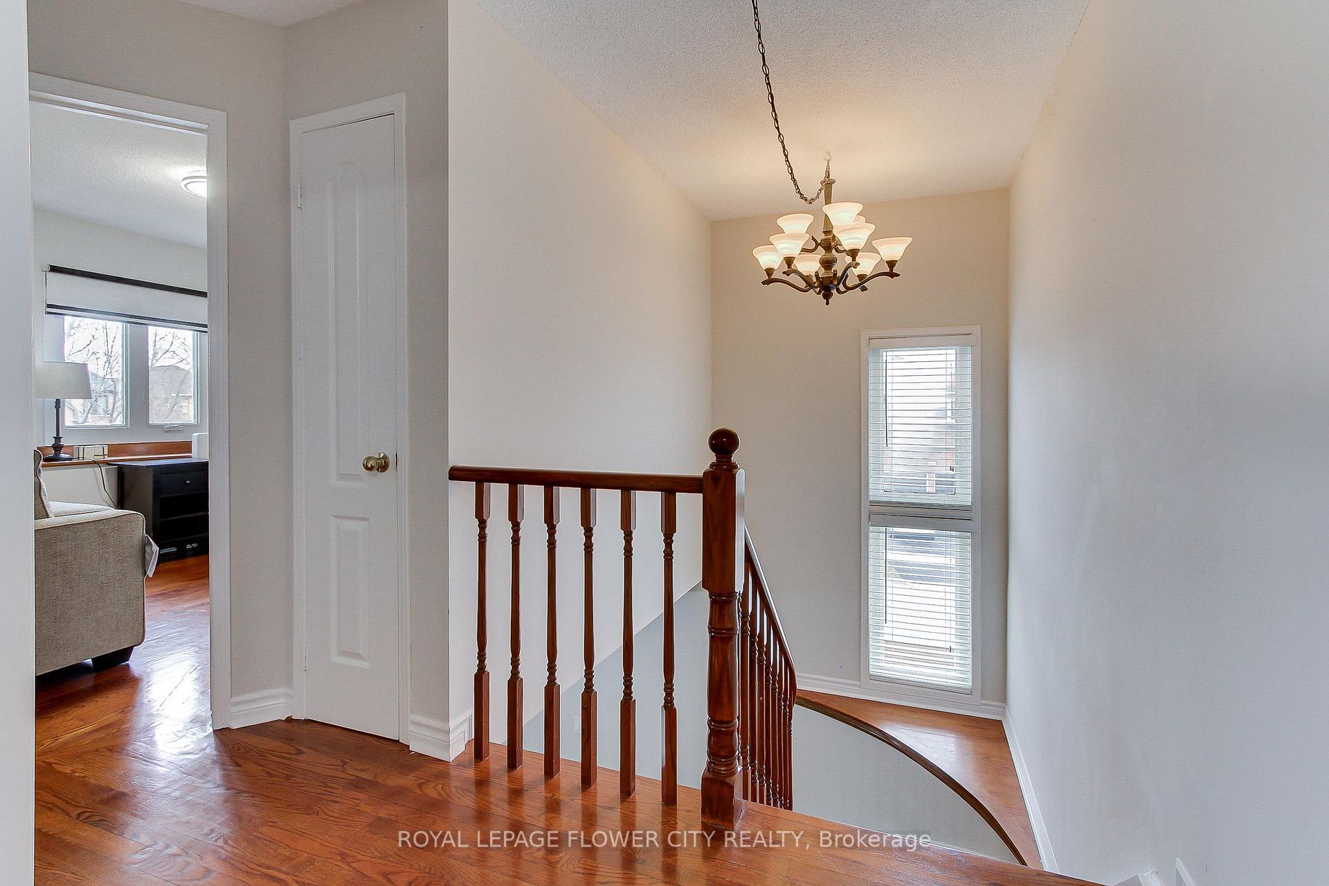Photo 32 of 6692 Meteor Court, Mississauga, Lisgar — HOMEH