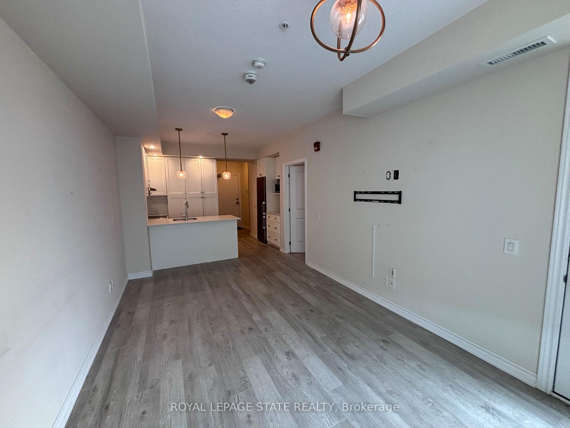 Photo 3 of Unit 309, 40 Esplanade Lane, Grimsby, Grimsby Beach — HOMEH