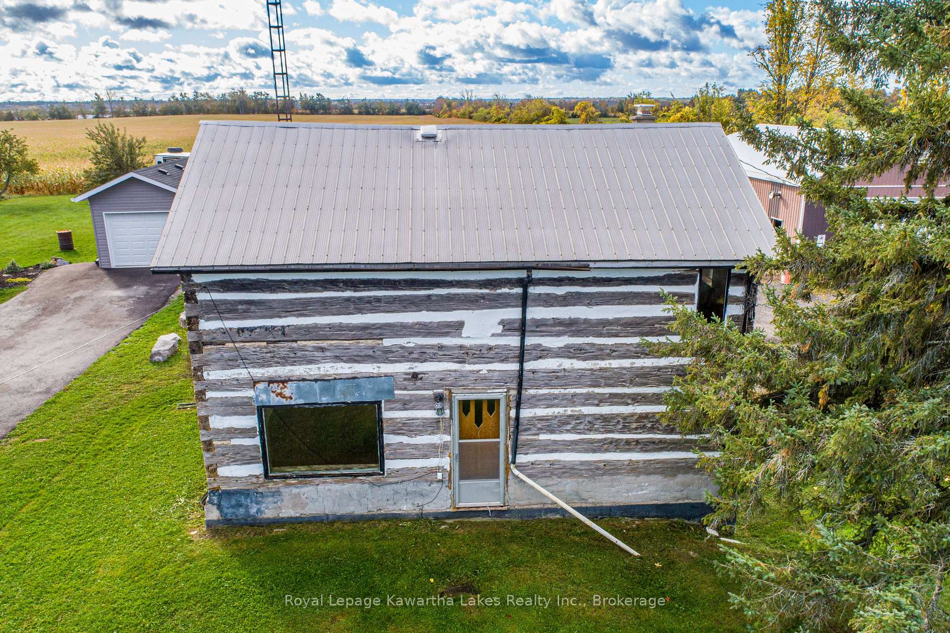 Photo 8 of 76 Long Beach Road, Kawartha Lakes, Fenelon — HOMEH