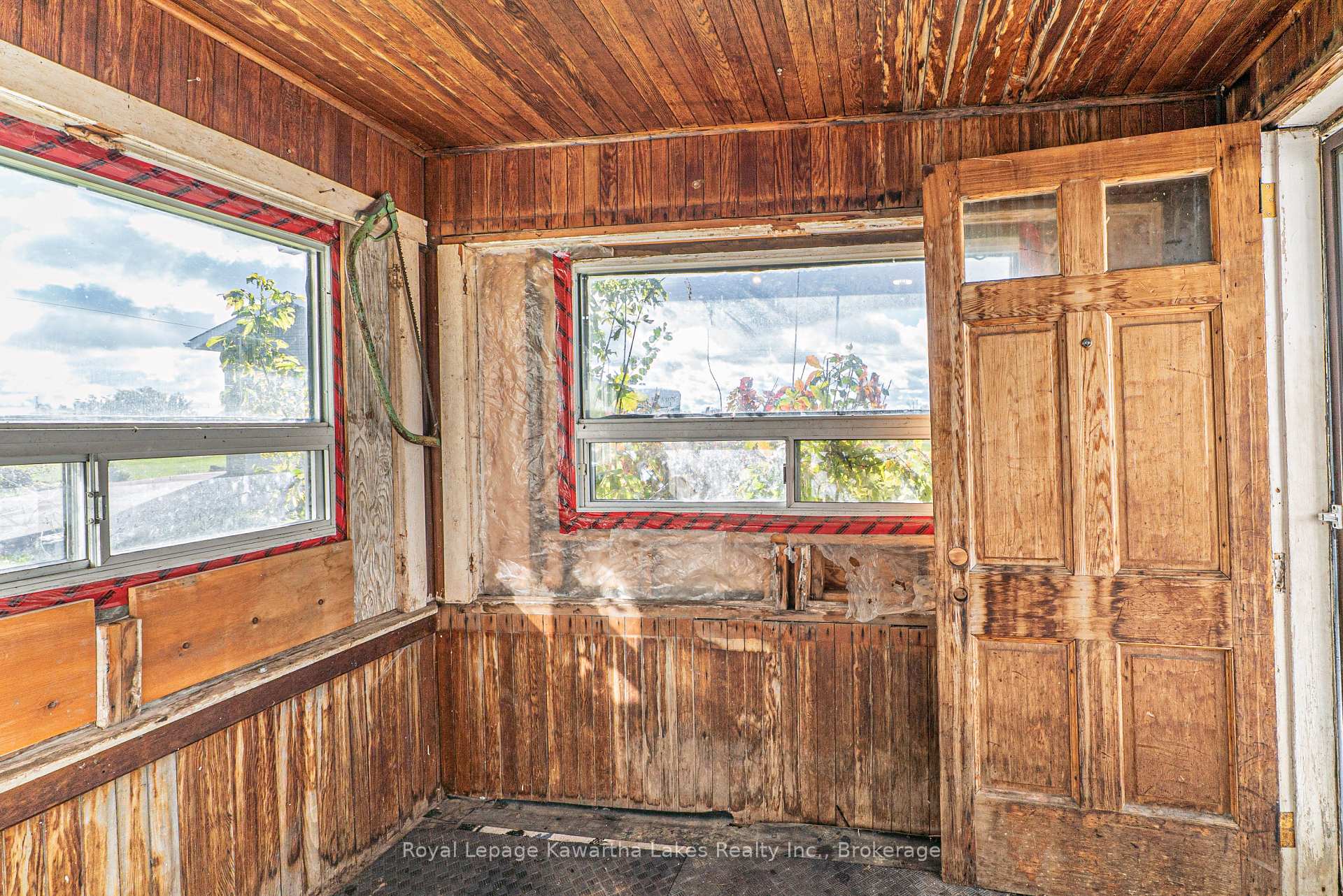Photo 21 of 76 Long Beach Road, Kawartha Lakes, Fenelon — HOMEH