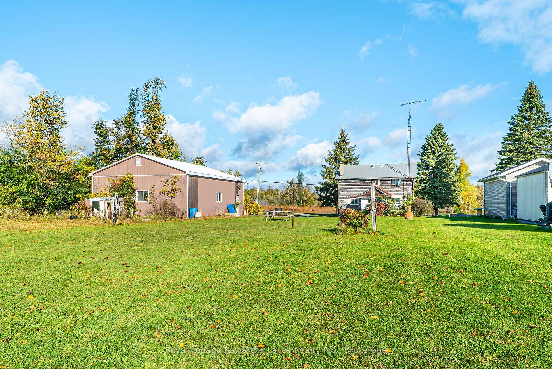 Photo 32 of 76 Long Beach Road, Kawartha Lakes, Fenelon — HOMEH