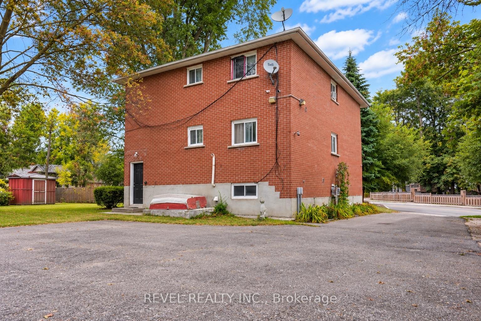 Photo 7 of 138 Innisfil Street, Barrie, Sanford — HOMEH