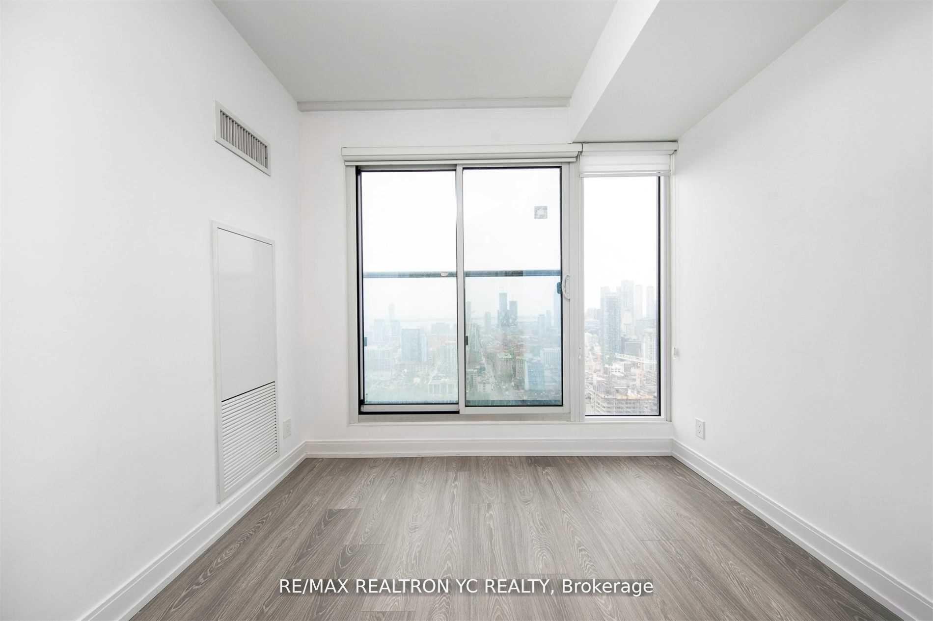 Photo 8 of Unit 4007, 181 Dundas Street E, Toronto, Moss Park — HOMEH