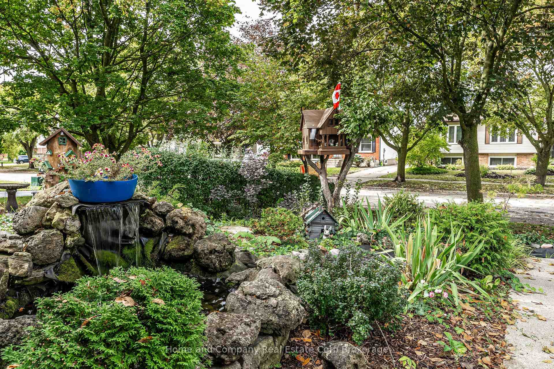 Photo 34 of 69 Nethercott Drive, Stratford — HOMEH
