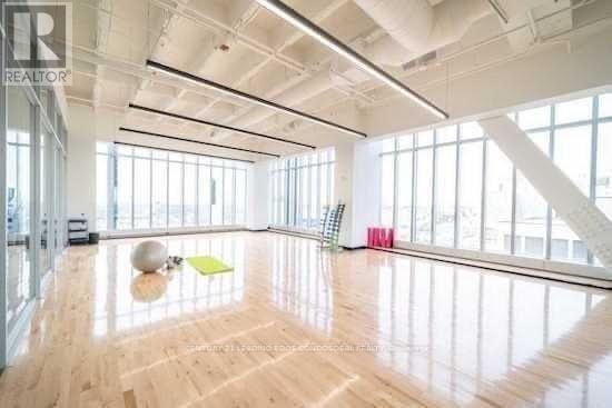 Photo 5 of Unit 2312, 488 University Avenue, Toronto, University — HOMEH
