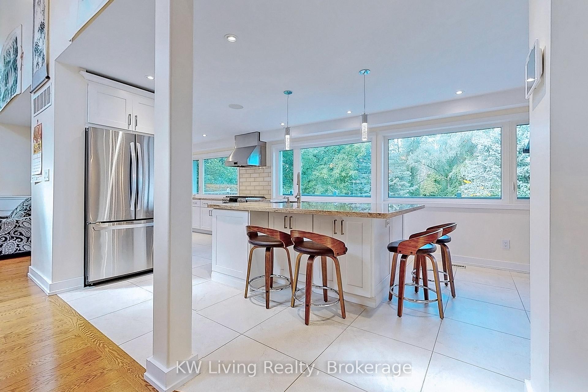 Photo 12 of 1280 Watersedge Road, Mississauga, Clarkson — HOMEH