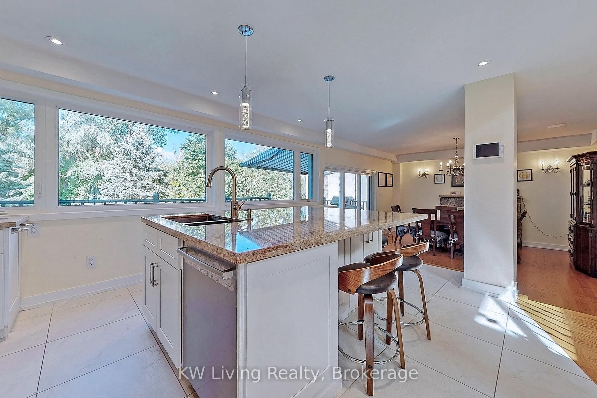 Photo 14 of 1280 Watersedge Road, Mississauga, Clarkson — HOMEH