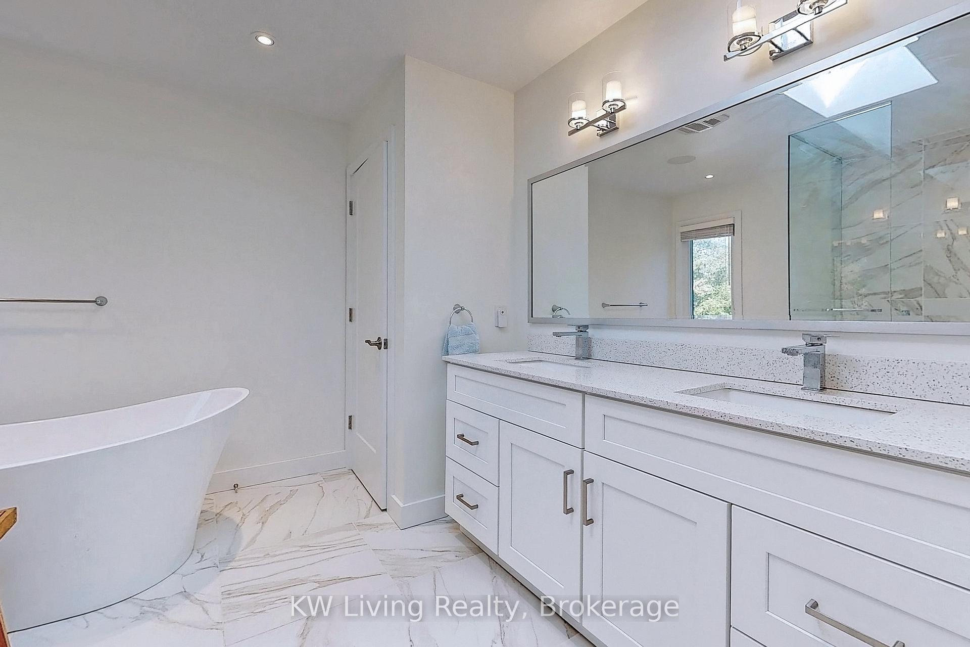 Photo 24 of 1280 Watersedge Road, Mississauga, Clarkson — HOMEH