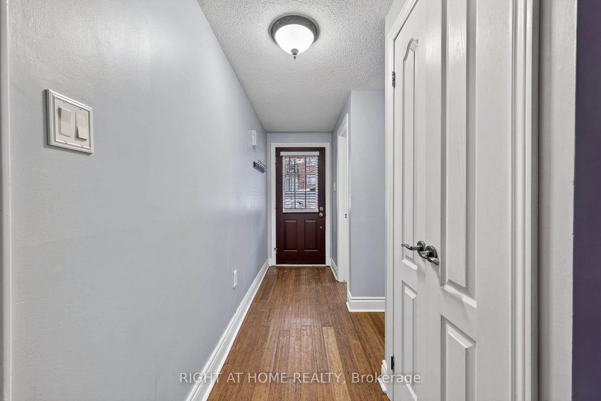 Photo 2 of Unit 10, 32 Sawmill Road, Barrie, Ardagh — HOMEH