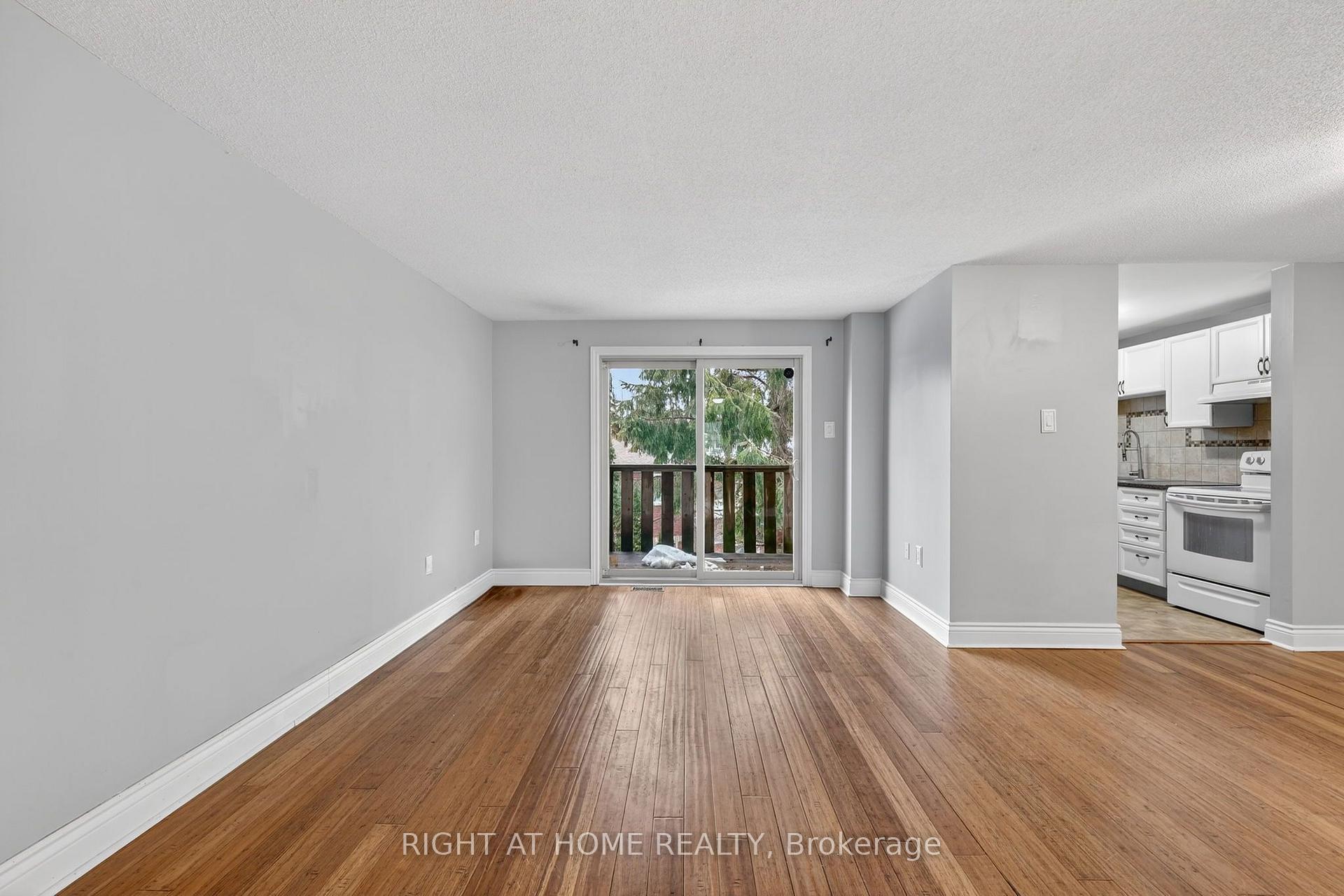 Photo 4 of Unit 10, 32 Sawmill Road, Barrie, Ardagh — HOMEH