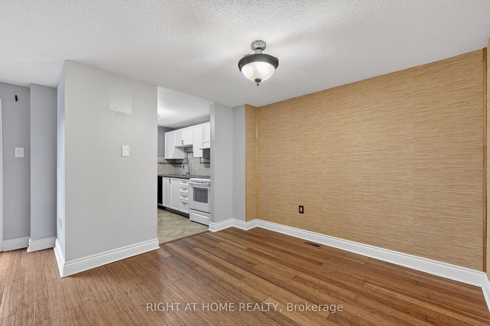 Photo 7 of Unit 10, 32 Sawmill Road, Barrie, Ardagh — HOMEH