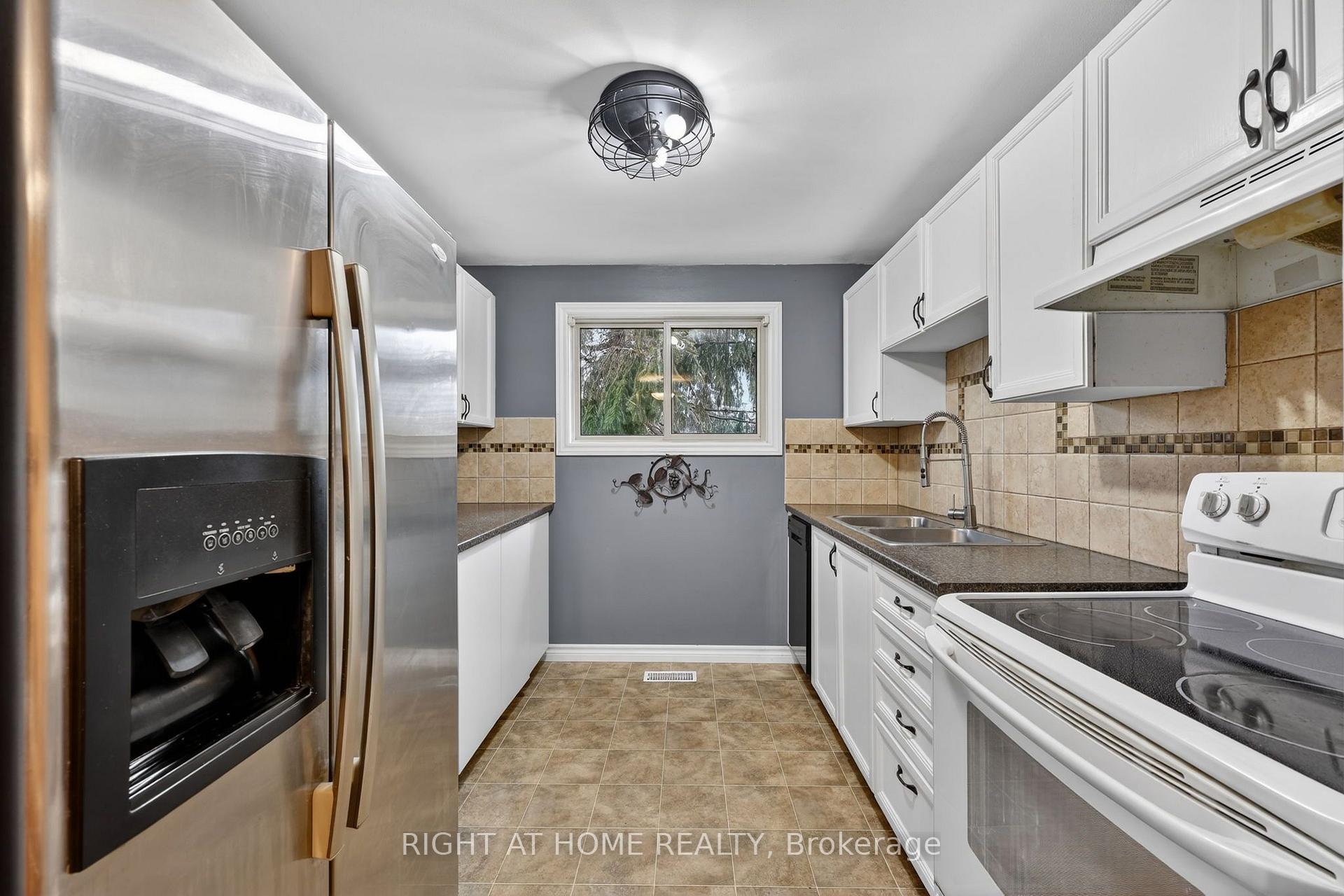 Photo 8 of Unit 10, 32 Sawmill Road, Barrie, Ardagh — HOMEH