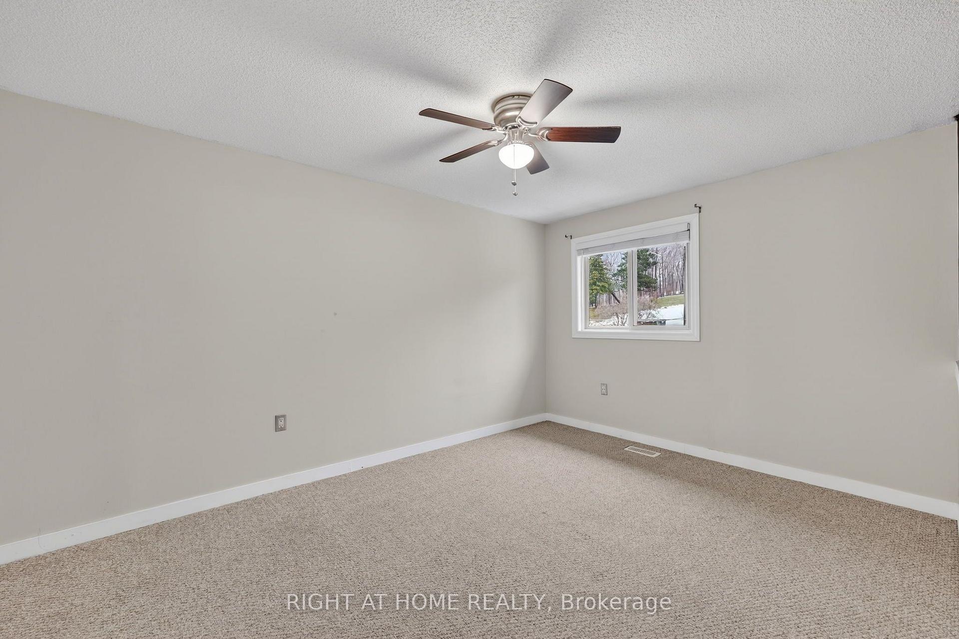 Photo 11 of Unit 10, 32 Sawmill Road, Barrie, Ardagh — HOMEH