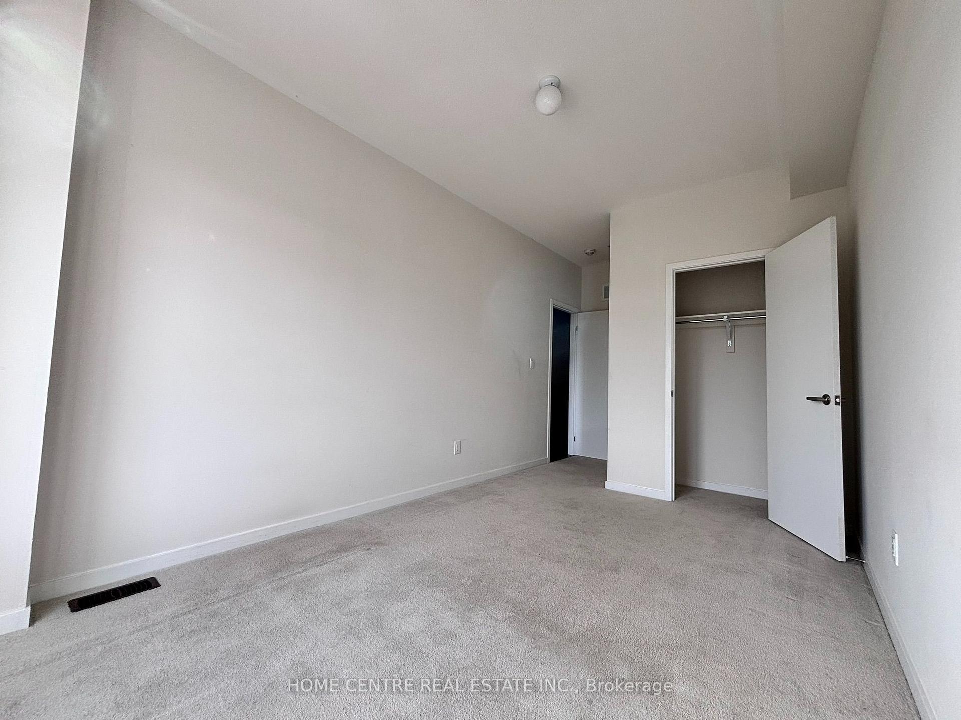 Photo 11 of 393 Elyse Court, Aurora, Bayview Northeast — HOMEH