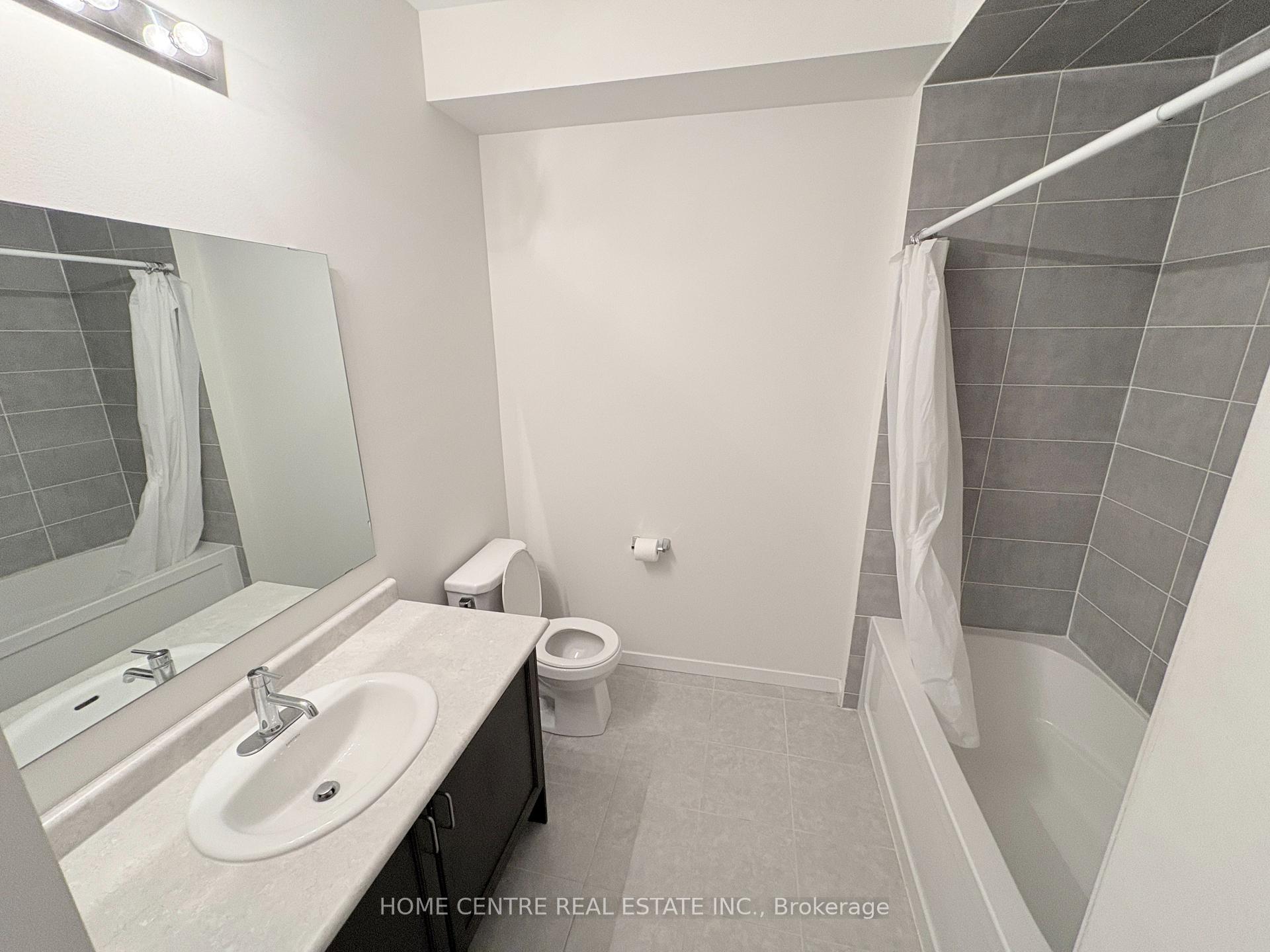 Photo 13 of 393 Elyse Court, Aurora, Bayview Northeast — HOMEH