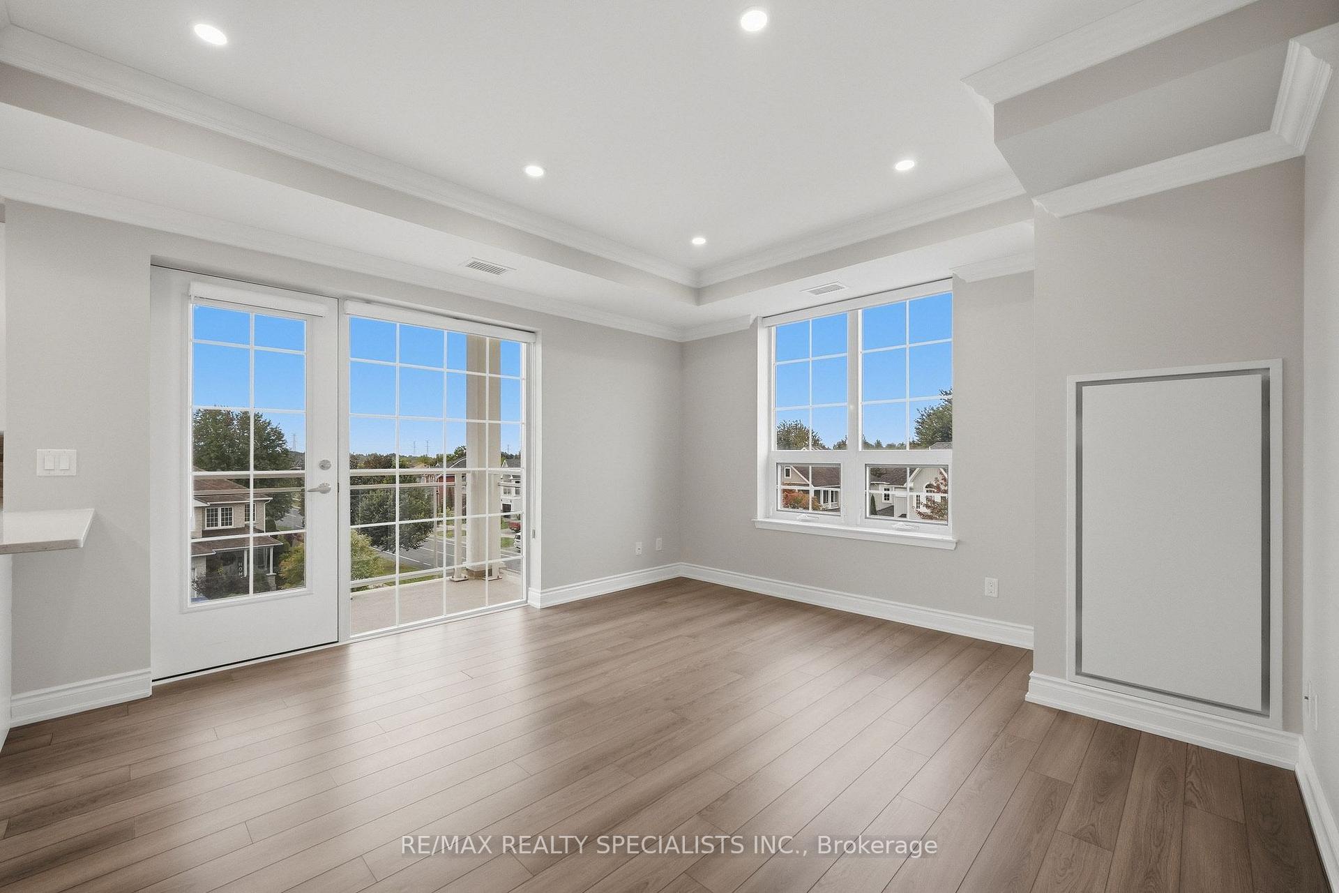 Photo 7 of Unit 304, 21 Brookhouse Drive, Clarington, Newcastle — HOMEH