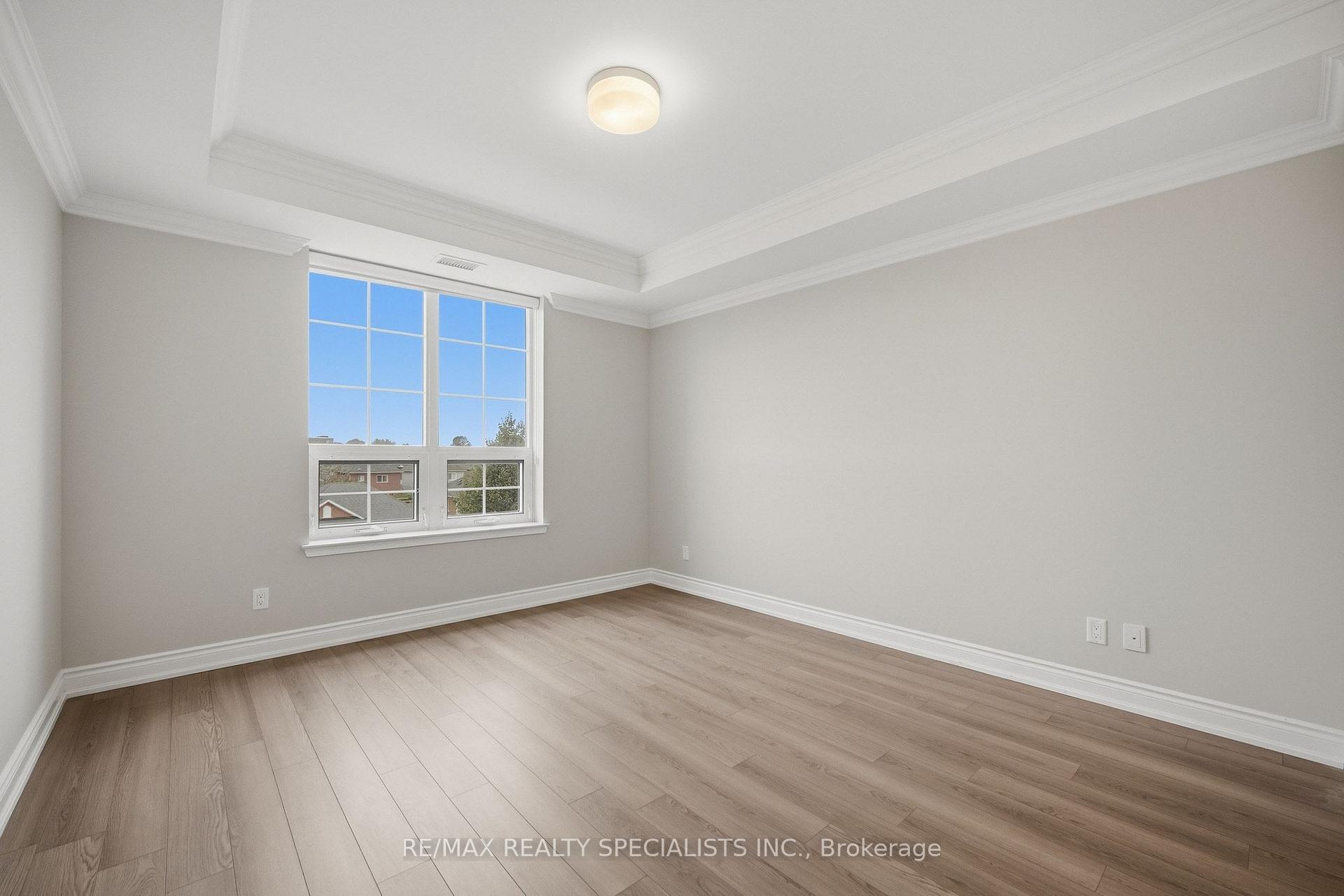 Photo 10 of Unit 304, 21 Brookhouse Drive, Clarington, Newcastle — HOMEH