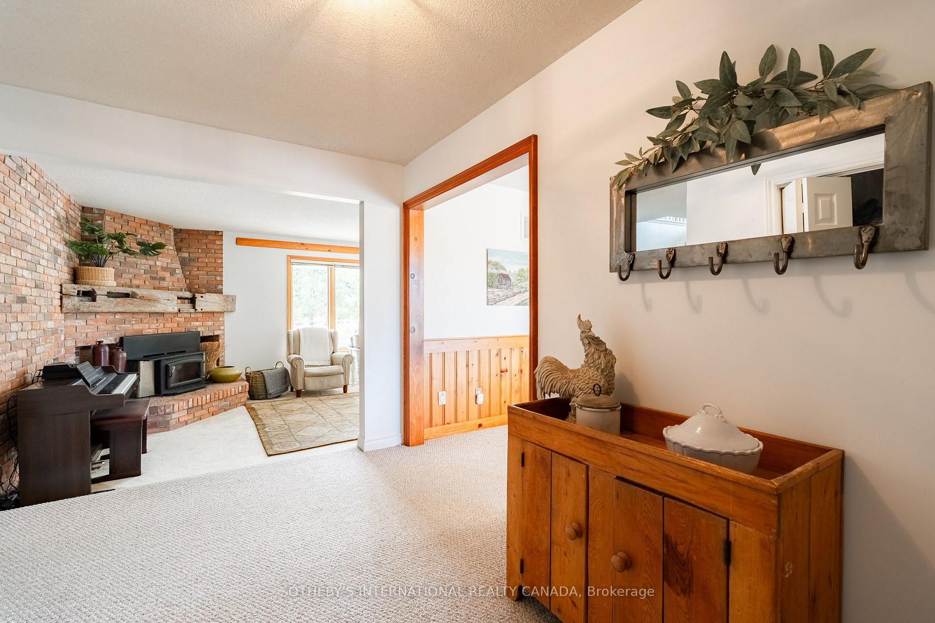 Photo 5 of 6055 17th Side Road, King, Rural King — HOMEH