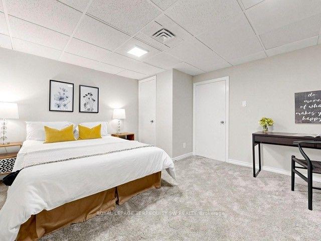 Photo 26 of 12 Sir Pellias Terrace, Markham, Markham Village — HOMEH