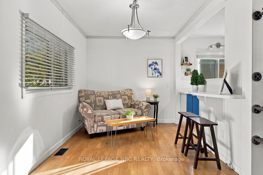 Photo 7 of 17 Wanda Road, St. Catharines, Burleigh Hill — HOMEH